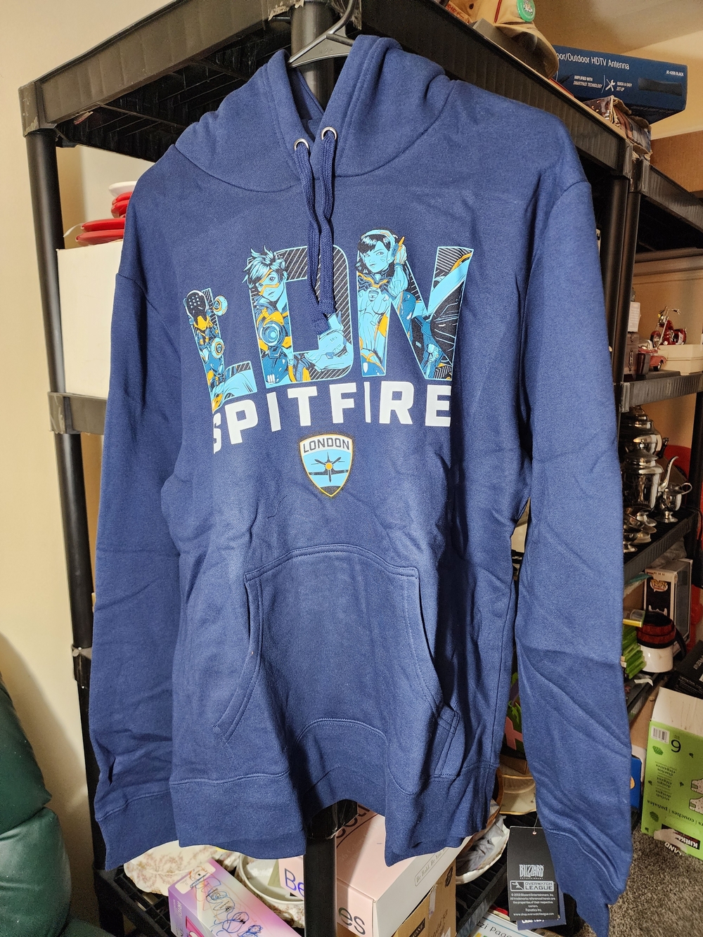 London Spitfire Overwatch League Mens Large Pullover hoodie NWT